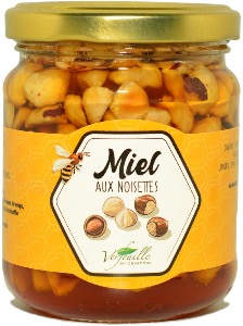 Gourmandise de miel aux noisettes 