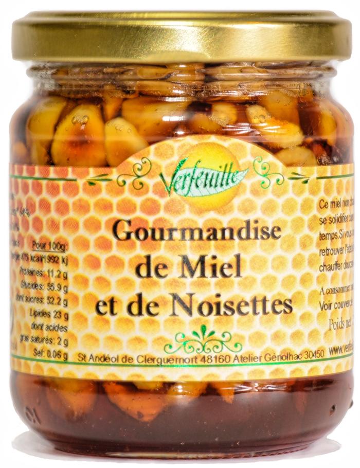 Gourmandise de miel aux noisettes 