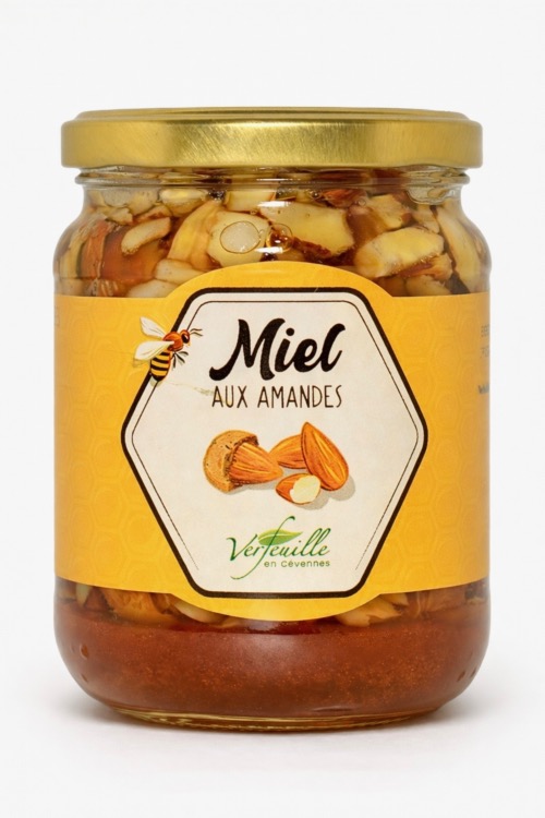 Gourmandise de miel et d'amandes 